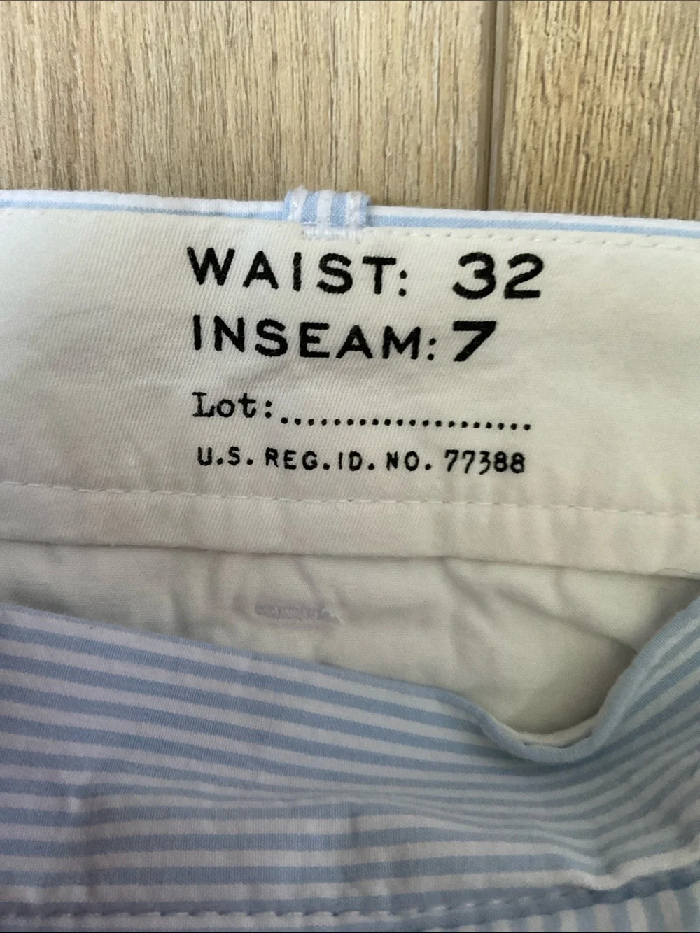 J. Crew 7” Stretch Seersucker Shorts Size 32 (Actually 33) Preppy Coastal Casual